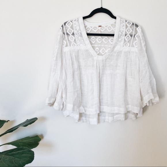Free People Tops - Free People • White Flowy Cropped Blouse